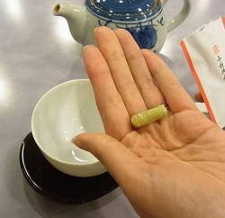 百発百中で 茶柱が立つ お茶 お湯を注ぐだけの 茶柱縁起茶 Narinari Com