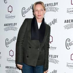 ユマ サーマンが育児を語る 2歳の 暴君 のためネットで情報収集も Narinari Com