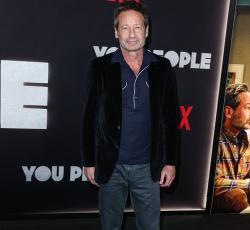 X-ファイル デイヴィッド・ドゥカヴニー モルダー捜査官 直筆サインカード