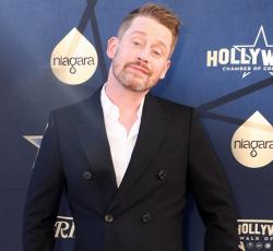 新品未使用　マコーレカルキン　ホーム　.アローン　オーナーメント MSDHOAL_EC004.jpg